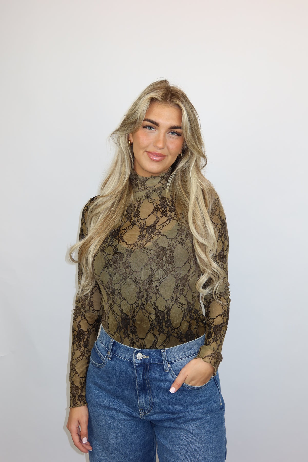 June lace top groen